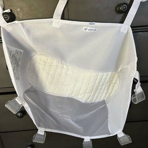 Halo bassinet infant insert